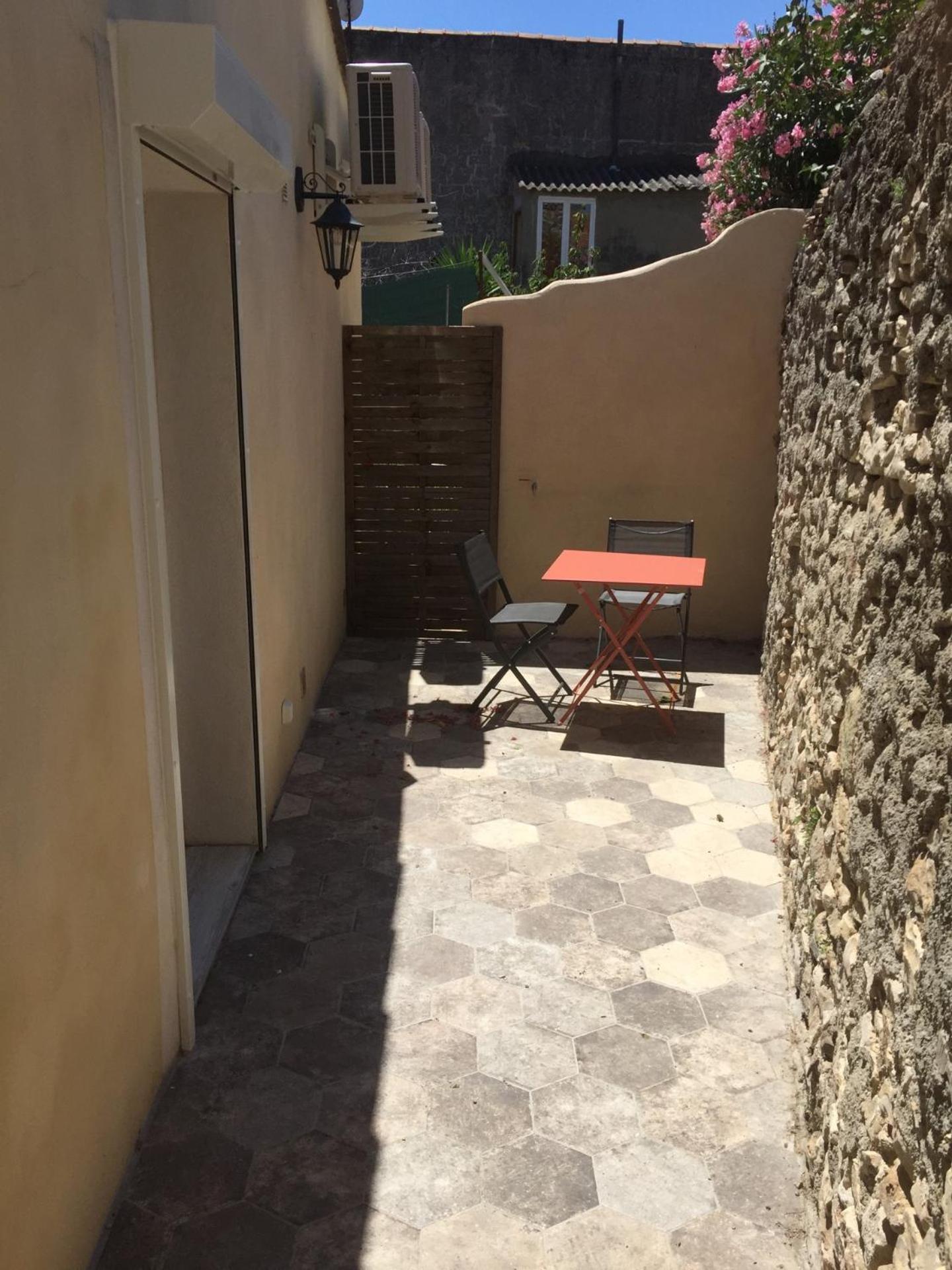 Le Studio D'Auguste- Coeur De Nimes-Chaleureux-Emplacement Ideal Ngoại thất bức ảnh